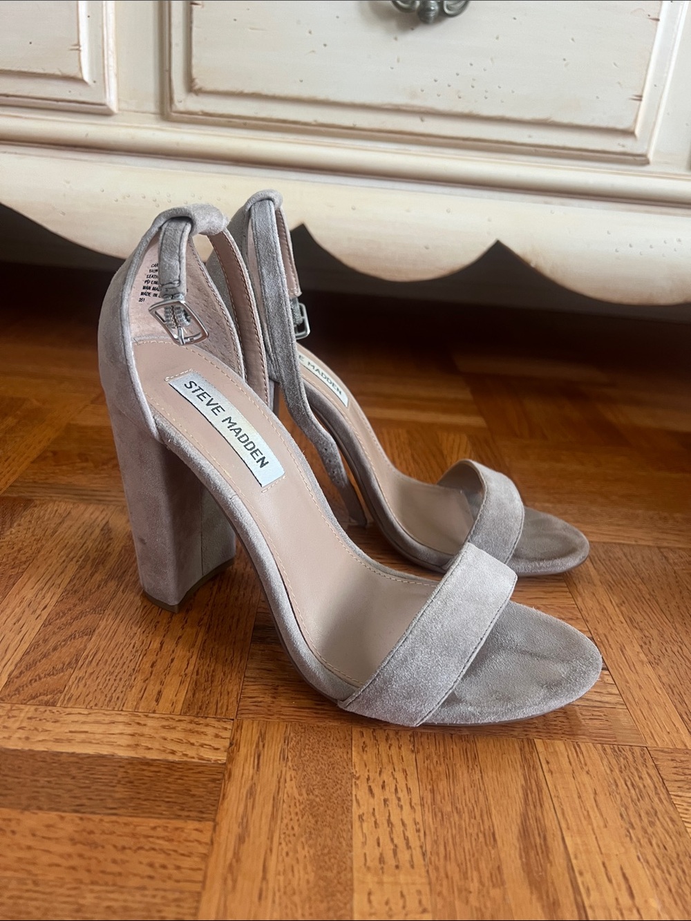 Steve Madden CARRSON Taupe Suede Block Heel Sandals Size 8